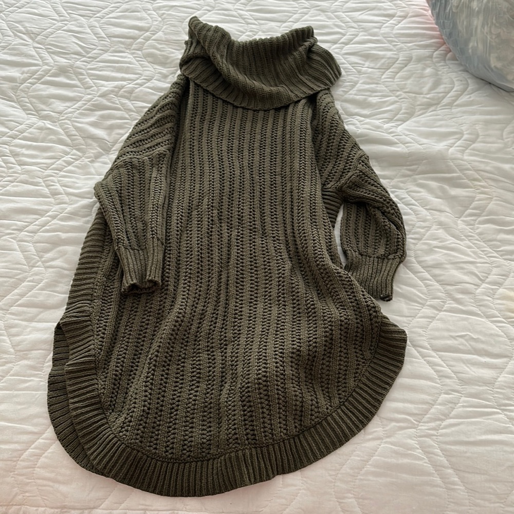 Green Long Sweater